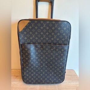 Authentic Louis Vuitton pegase 55 carry on suitcase